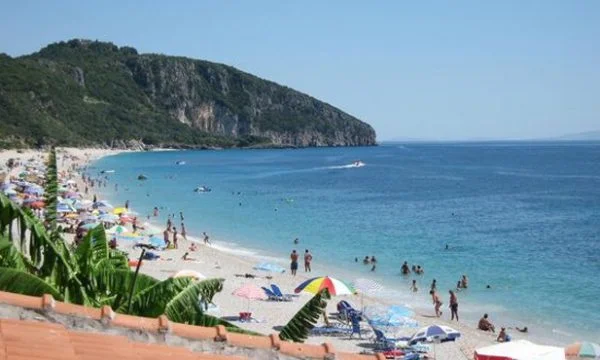Turizmi vitin e kaluar i solli Shqipërisë mbi 4 miliardë euro