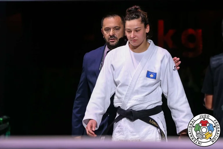 Loriana Kuka kalon pengesën e parë, vazhdon rrugëtimin për medalje olimpike