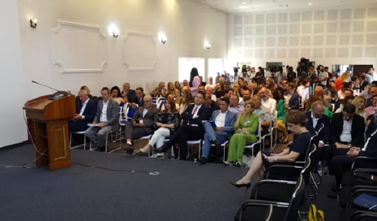 Injorohen vërejtjet e BE-së – Kuvendi miraton Projektligjin për Këshillin e Pavarur të Mediave
