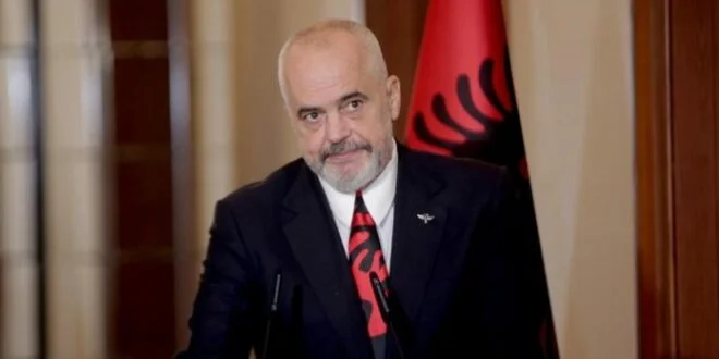 “Ismaili nuk shkruan më”, Rama: I trishtueshëm lajmi i largimit të Kadaresë, u ngjit në piedestalin e përjetësisë