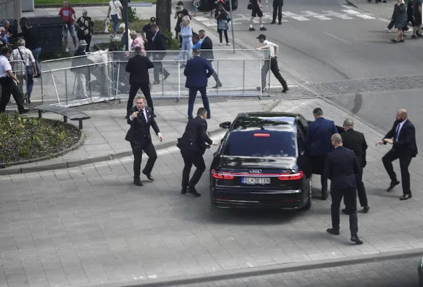 Kryeministri i Sllovakisë ndodhet në rrezik për jetën, u plagos në bark dhe krah