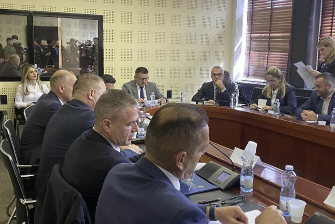 Berisha akuzon Drejtorin e Policisë për emërime e punësime me urdhër të Qeverisë