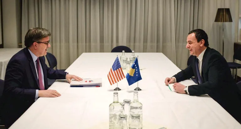 O’Brien i kërkon Kurtit Asociacionin: Duhet zbatimi i marrëveshjeve për të ecur përpara