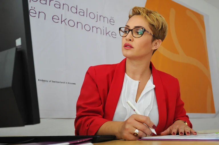 Freedoum House ngre alarmin për kapjen e KPM-së: Përmend votimin e Luljeta Aliut në Kuvend