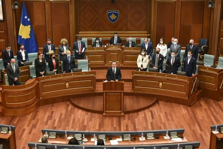 Edhe vetë Albin Kurti përmendet në raportin e DASH-it – pushteti i tij po vlerësohet me “korrupsion serioz”
