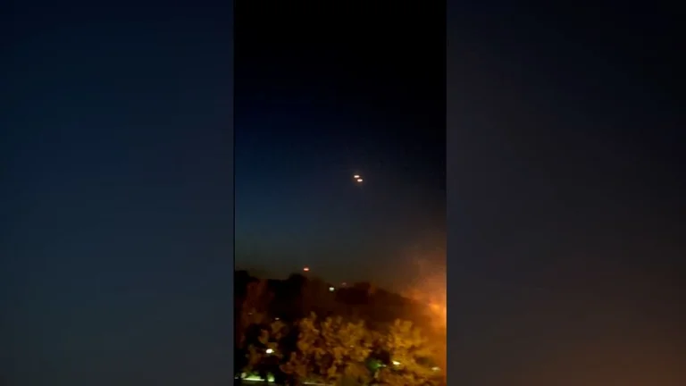 Shpërthimet mbi Isfahan u shkaktuan nga sistemet e mbrojtjes ajrore, thotë komandanti i përgjithshëm i ushtrisë iraniane