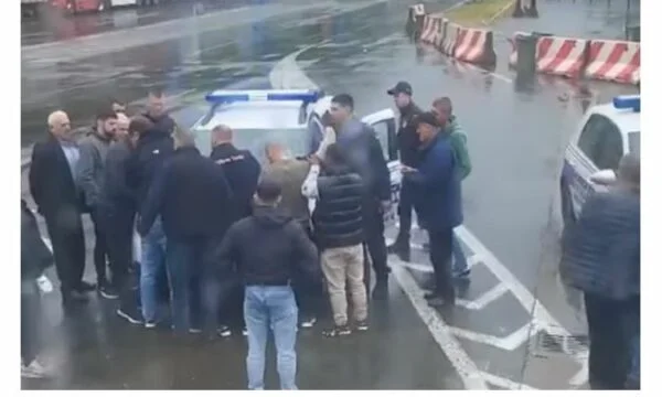 Një udhëtari nga Kosova i keqësohet gjendja në kufirin Kroaci-Serbi, niset për në spitalin e Beogradit