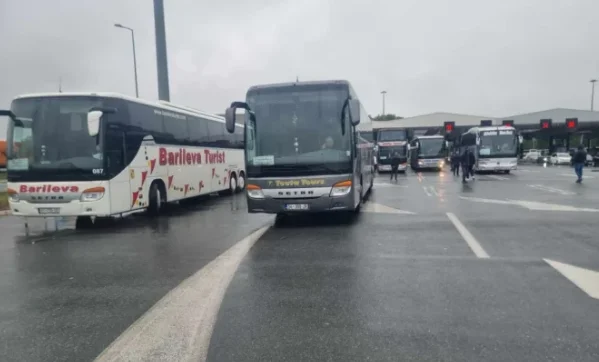 “U bllokuan pa asnjë arsye të vetme”, del me reagim njëra kompani turistike