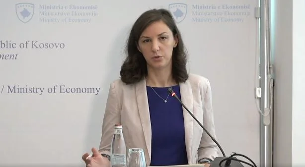 Rizvanolli i tha urimet e saj për Hartën Gjeologjike: Kosova në faqen zyrtare paraqitet me fusnotë