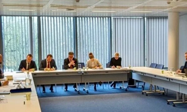 Lajçak pas takimit: I kapërcyem disa mospajtime, vazhdojmë shpejt diskutimet në bazë të idesë së BE’së për kompromis