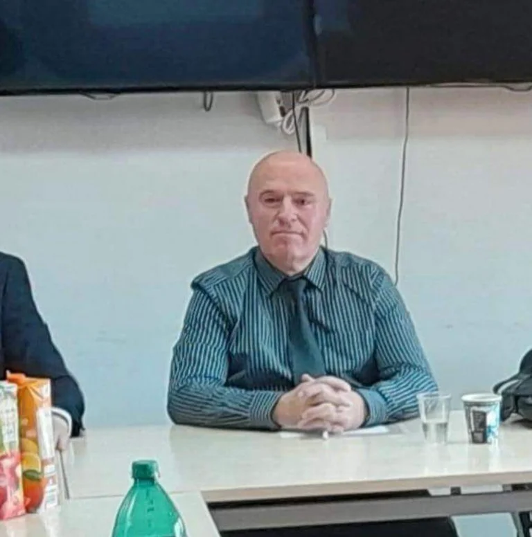 Ky është inspektori Qenan Maxhuni që dyshohet se falsifikoi dokumentat në skandalin e mishin të “Apetit sh.p.k”