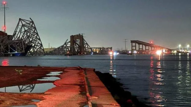 Shembja e urës në Baltimore të SHBA-së, ekipi i shpëtimit thotë se deri më tani rreth 20 punonjës janë në ujë
