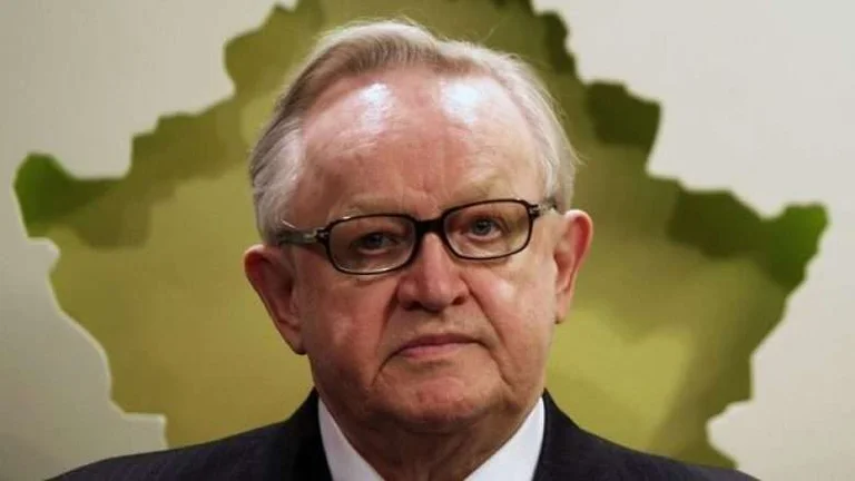 Para 17 vjetësh, Ahtisaari dorëzoi raportin për pavarësinë e Kosovës