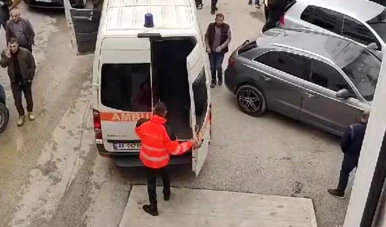 E rëndë: Shkon në dy numri i viktimave nga shpërthimi në Lushnje, pas babait, ndërron jetë edhe djali