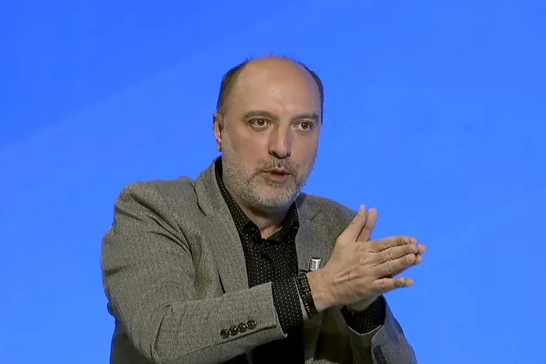 INTERVISTË/ Visar Ymeri: Kurti pranoi një nivel autonomie për serbët në Kosovë