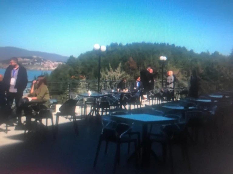 Nga Ohri: Kryeministri i Maqedonisë së Veriut pauzon pak (Foto)