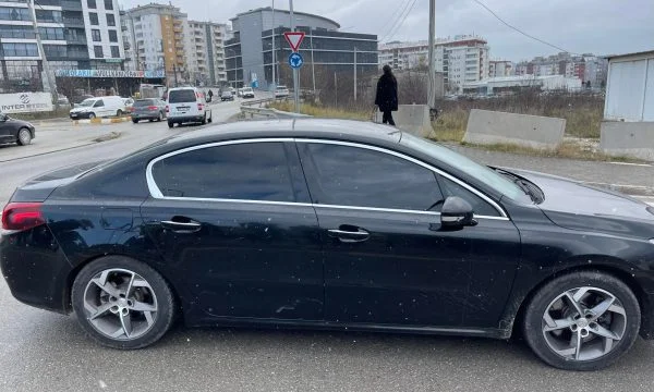 Arben Vitia, Arbërie Nagavci dhe Luan Dalipi arrijnë në ambasadën amerikane