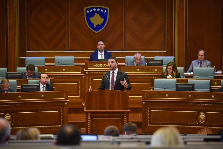 Krasniqi: Qeveria Kurti po synon nënshtrimin e administratës, PDK do ta dërgojë në Kushtetuese