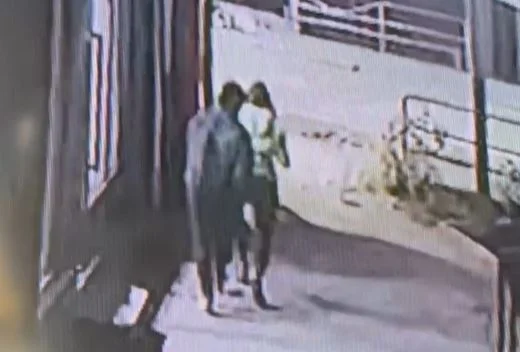 Alpinisja nga Peja publikon videon kur një person e sulmon seksualisht në rrugë