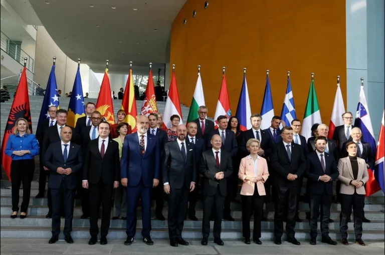 Zajednica, targat, plani franko-gjerman – Krejt çka tha Kurti pas Procesit të Berlinit