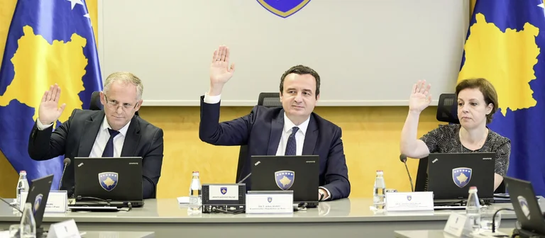 Qeveria paguan 40 milionë euro për rrymën në veri