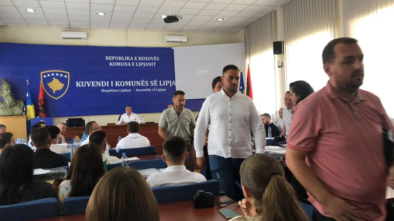 QKMF e Lipjanit merr emrin e mjekut të ndjerë, ankohet Vetëvendosje