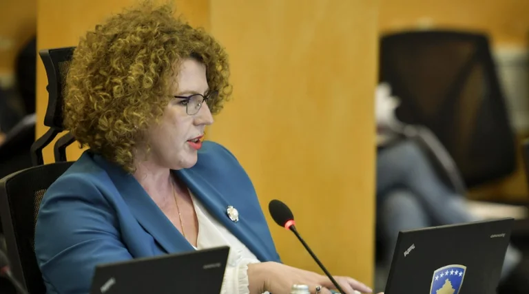 Aksidenti i shkaktuar nga ministrja Rozeta Hajdari, Policia jep detaje: Viktima ka pranuar tretman mjekësor