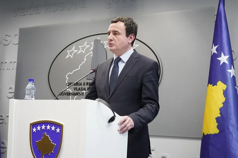 A ishte zv.ministri i pakicave që u shkarkua viktimë tjetër e hakmarrjes Kurti?