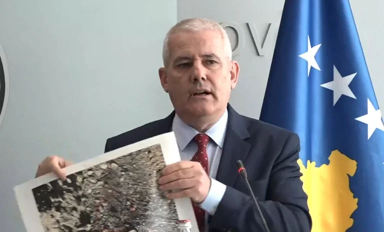 Sveçla: Një grup terrorist 4 herë ka sulmuar Policinë e Kosovës me iriqë, plumba e gurë ditëve të fundit në veri