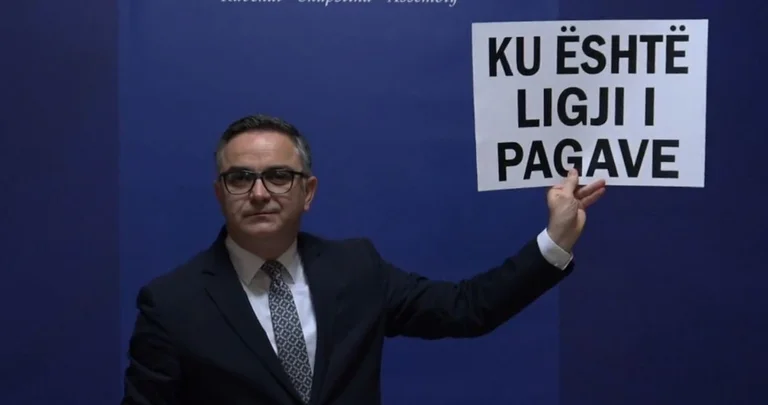 Tahiri – Qeverisë Kurti: Ku është Ligji i Pagave, na thatë se kalon në mars – Ka qenë veç mashtrim?