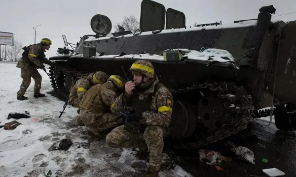 Rusia: Do të bëjmë armëpushim për evakuimin e civilëve në këto qytete
