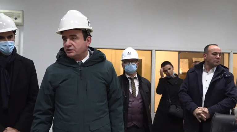 Qeveria aprovon kërkesën e ZRRE-së për rritjen e çmimit të rrymës për ata që harxhojnë mbi 600kWh