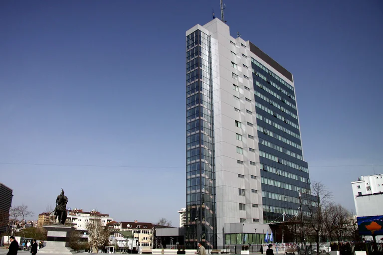 Nga 120 në 100: Qeveria Kurti ulë shtesat për pensionet
