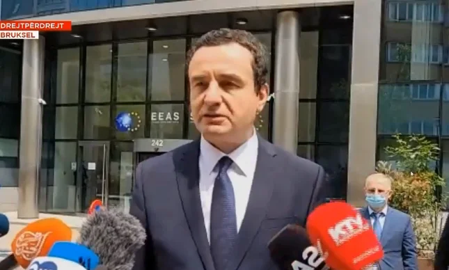 Kurti: Takimi i radhës me Vuçiqin do të jetë më 25 korrik, ende s’kemi agjendë