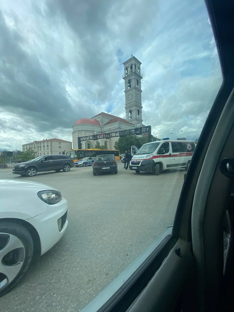 Aksident te Katedralja në Prishtinë