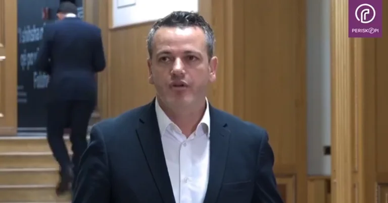 Gashi: VV po i shantazhon deputetët tonë, më së shumti Hotin, Veliun dhe Selmanajn – Do të marrin përgjigje