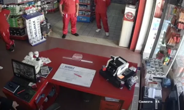 Vrasja e të riut në Deçan, babai i viktimës ankohet për padrejtësi – publikon videon nga momenti i vrasjes