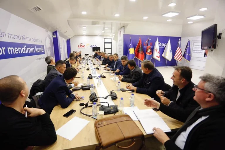 E konfirmuar: Ky është njëri nga kandidatët për kryetar të LDK’së