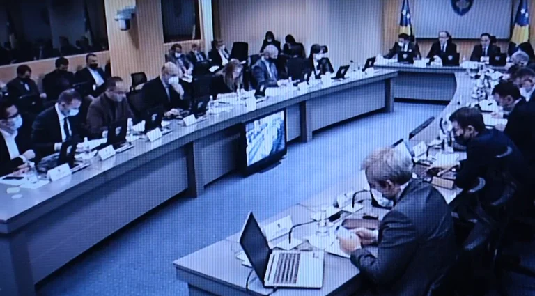 Qeveria me strategji kundër korrupsionit deri në vitin 2023