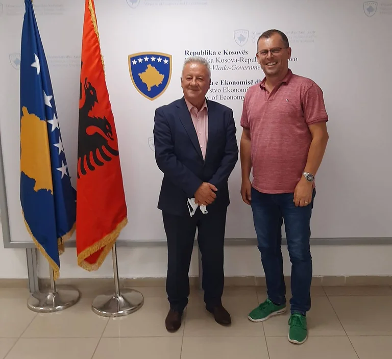 Drejtori i sapo-emëruar i “Bifurkacionit”, qëllon i afërt me LDK-në