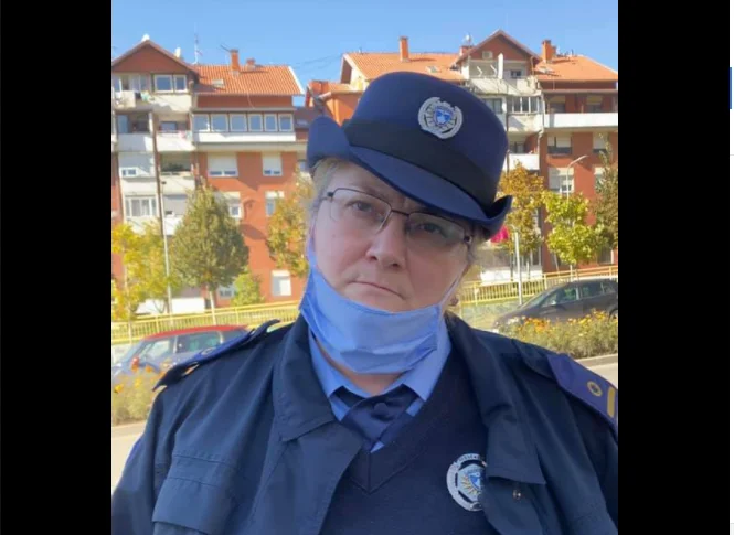 Qytetarja denoncon policen për sjellje arrogante: Ti mua sen s’munesh mem bo se unë jam shtet