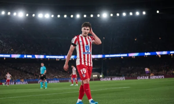 Vazhdon ‘përplasja’ Atletico – Barça për Alvarezin, katalanasit thonë se kanë dërguar ofertë prej 100 milionë eurosh