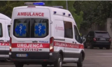 Ngjarje tragjike në Korçë – kishte shkuar për vizitë te motra, 62-vjeçari vdes pasi rrëzohet aksidentalisht në banesën e saj