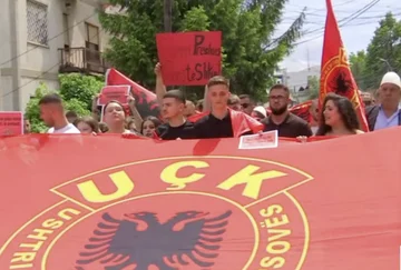 Nis protesta e studentëve para ambasadës së Maqedonisë së Veriut