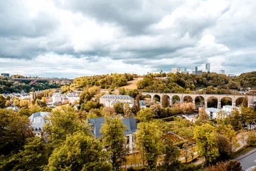 Rezervo me PrishtinaTicket, fluturo pa ndalesa drejt Luksemburgut nga Prishtina