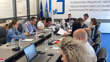 KMSHK reagon ashpër ndaj KPM-së: Dënojmë fuqishëm deklarimin për mbylljen e “Debat Plusit”