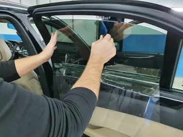 Xhamat e errët në vetura, Gjykata Supreme del me vendim: Ndalimi i paligjshëm