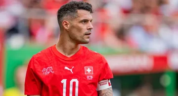 Xhaka i padiskutueshëm, Katari – Zvicra, formacionet zyrtare