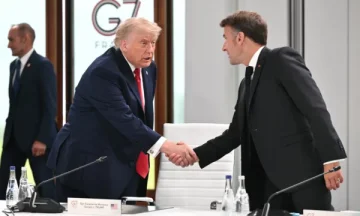 Trump shkon me një orë vonesë në sesionin e mëngjesit të G7-ës dhe bën shaka: Unë jam bossi