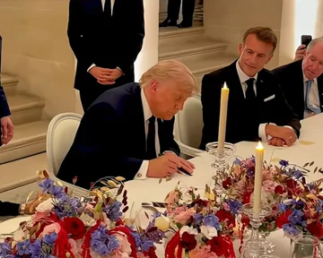 Trump nënshkruan planin e paqes me Iranin, duke pretenduar se marrëveshja parandalon “depresionin botëror”